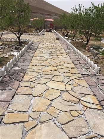 کف‌پوش سنگ لاشه فرش منحصربه‌فرد در فضاهای پرتردد