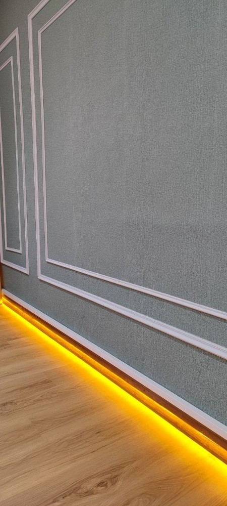 White 10 cm Light Cornice (Hidden Light) Made of Polystyrene (PVC)