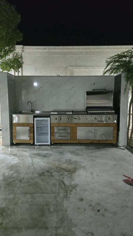 باربیکیو گازی موتوردار . کباب پز سیخ گردان