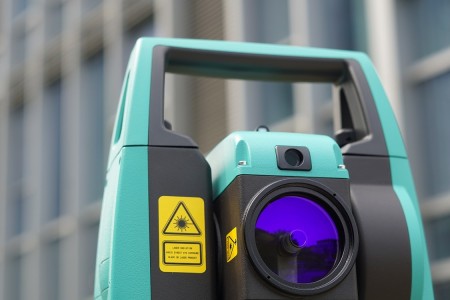 دوربین نقشه برداری توتال استیشن ویندوزی AXIS4L