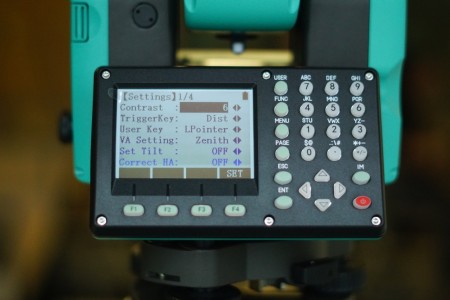 دوربین نقشه برداری توتال استیشن با منوی لایکا