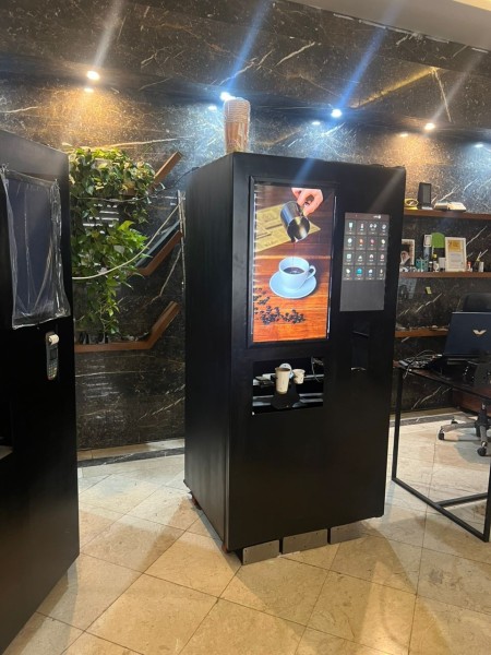 Automatic and Smart Barista Coffee Vending Machine