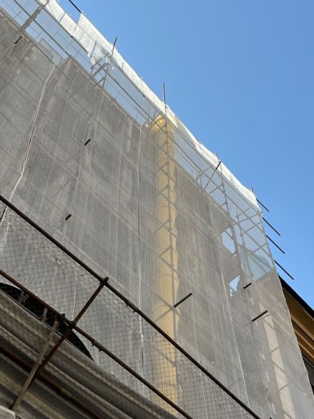 Building Plastic Debris Chute