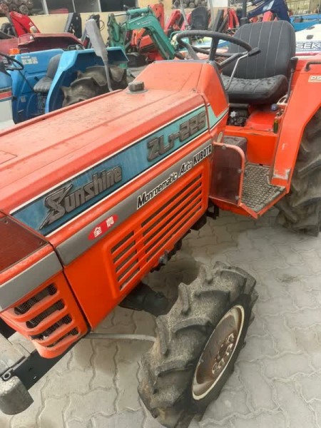 لودر اسکید استیر Sunward SWL3220 مدل 2023