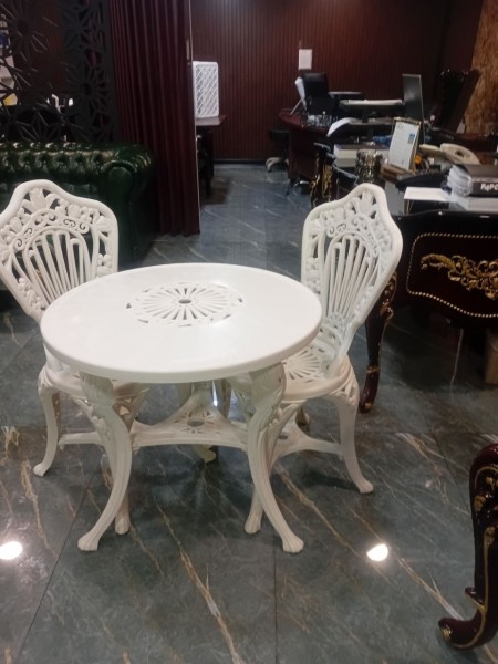 میز و صندلی پلاستیکی باغی و ویلایی