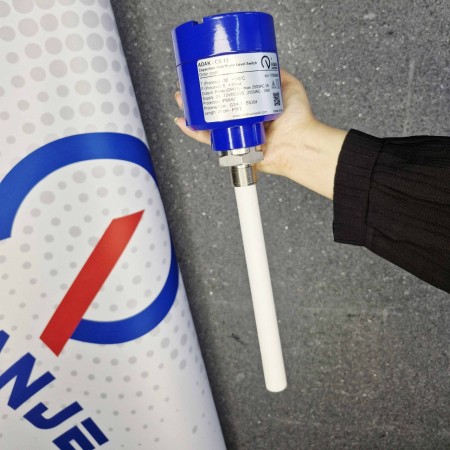 ابزار دقیق - لول سوئیچ - سطح سنج - لول سوئیچ خازنی