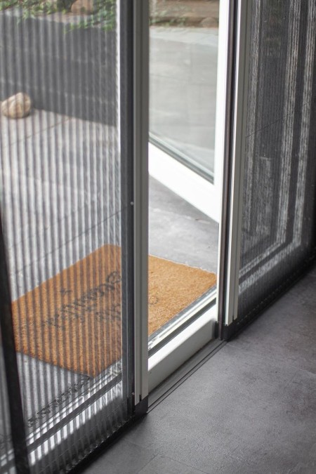 Luxury Double-Frame Pleated Screen | Seamless and Fully Washable