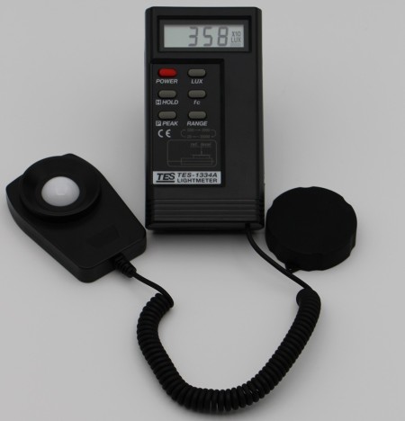 لوکس متر TES-1334 | دستگاه اندازه‌گیری شدت روشنایی دیجیتال TES