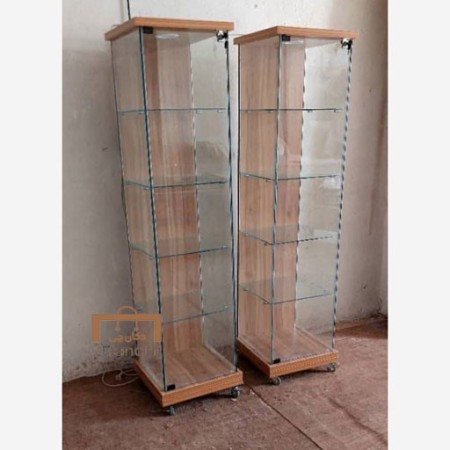 ویترین شیشه ای ایستاده