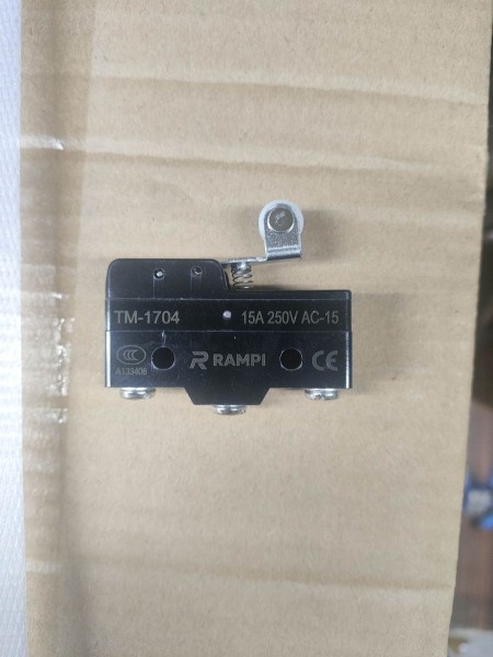 میکروسوئیچ اهرمی قرقره دار کوتاه رمپی مدل RAMPI TM-1704