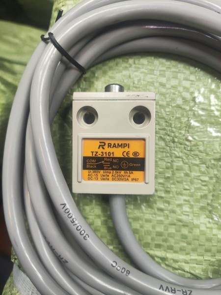 میکروسوئیچ کابلی واترپروف فشاری ساده رمپی مدل RAMPI TZ-3101