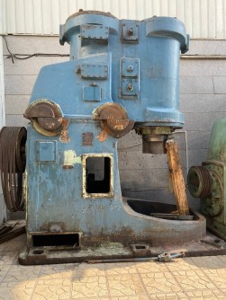 Selling all kinds of sledgehammers 400, 750 and 1000 kg