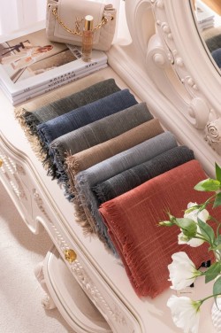 شال زنانه کنفی پاییزه دور ریش