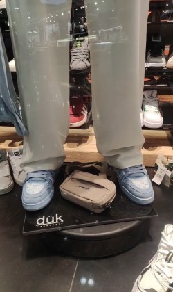 پایه گردان برقی مانکن